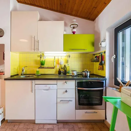 In 41671 Vikendica *