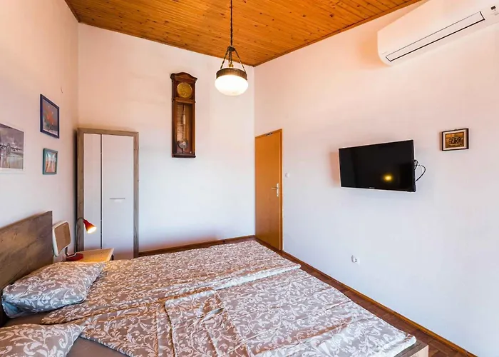 Vakantiehuis In 41671 Crikvenica